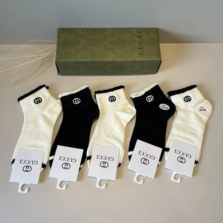 スーパーコピー グッチ 靴下