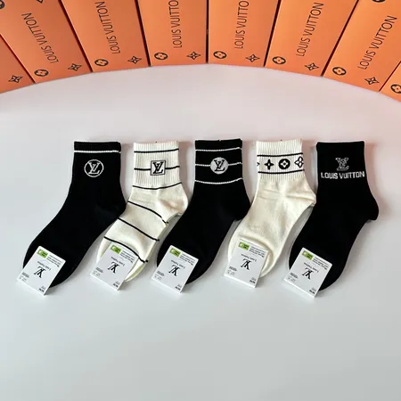 スーパーコピー ルイヴィトン 靴下