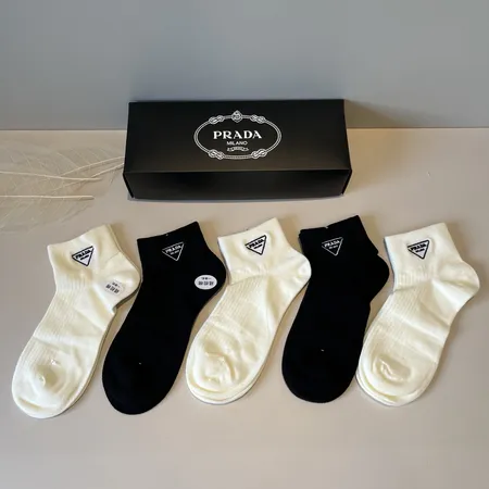 スーパーコピー シャネル 靴下