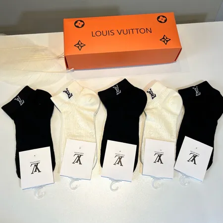 スーパーコピー ルイヴィトン 靴下