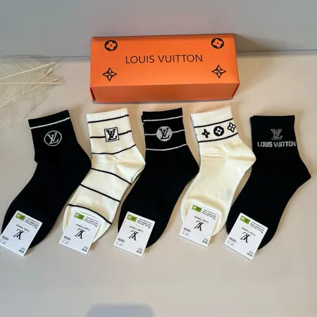スーパーコピー ルイヴィトン 靴下