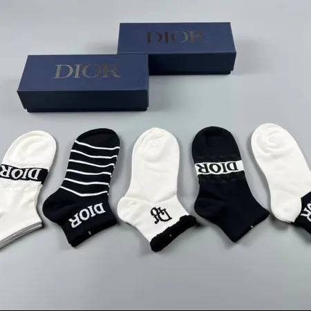 スーパーコピー ディオール 靴下