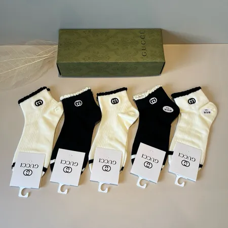 スーパーコピー グッチ 靴下