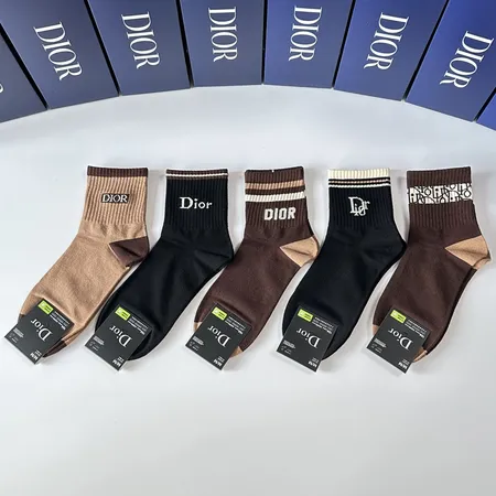 スーパーコピー ディオール 靴下