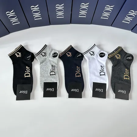 スーパーコピー ディオール 靴下