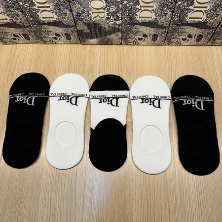 スーパーコピー ディオール 靴下