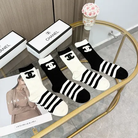 スーパーコピー シャネル 靴下