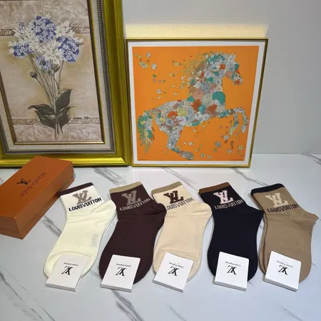 スーパーコピー ルイヴィトン 靴下