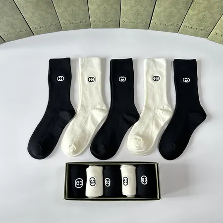 スーパーコピー ディオール 靴下