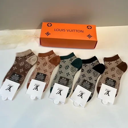 スーパーコピー ルイヴィトン 靴下