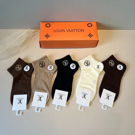 スーパーコピー ルイヴィトン 靴下