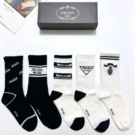 スーパーコピー バレンシアガ 靴下