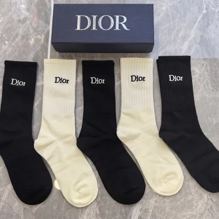 スーパーコピー ディオール 靴下