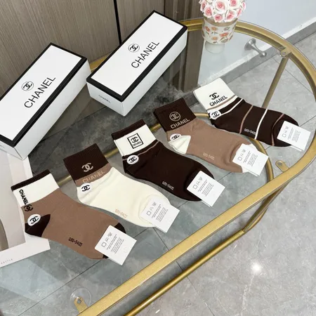スーパーコピー シャネル 靴下