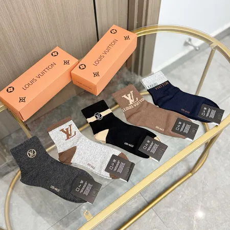 スーパーコピー ルイヴィトン 靴下