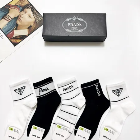 スーパーコピー バレンシアガ 靴下