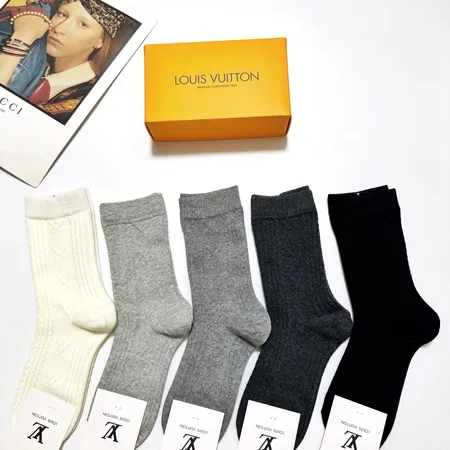 スーパーコピー ルイヴィトン 靴下
