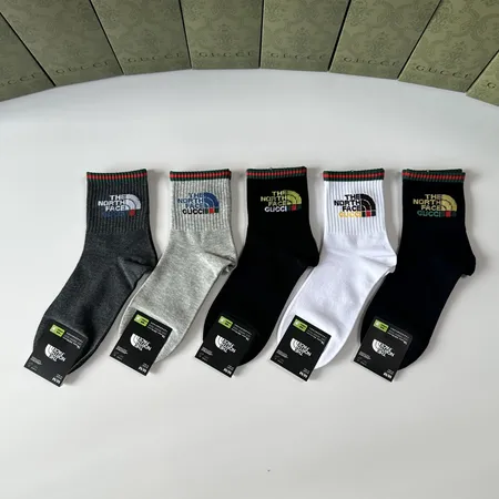 スーパーコピー グッチ 靴下