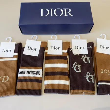 スーパーコピー ディオール 靴下