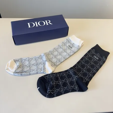 スーパーコピー ディオール 靴下