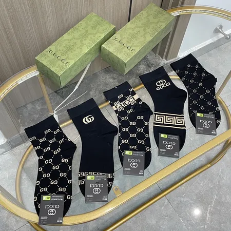 スーパーコピー グッチ 靴下