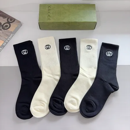 スーパーコピー グッチ 靴下