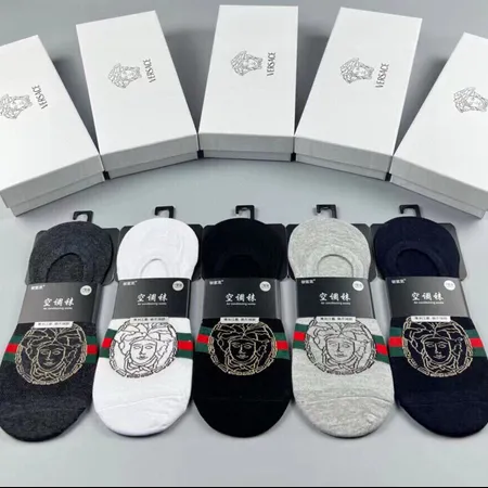 スーパーコピー ヴェルサーチ 靴下