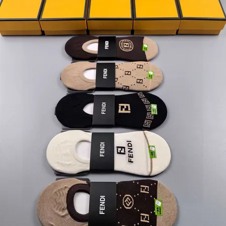 スーパーコピー ヴェルサーチ 靴下