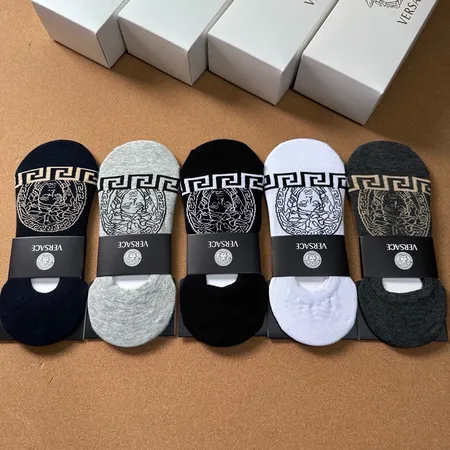 スーパーコピー ヴェルサーチ 靴下