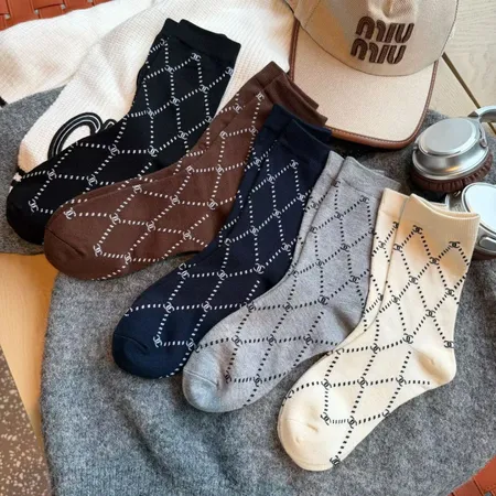 スーパーコピー シャネル 靴下