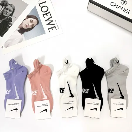 スーパーコピー ナイキ 靴下