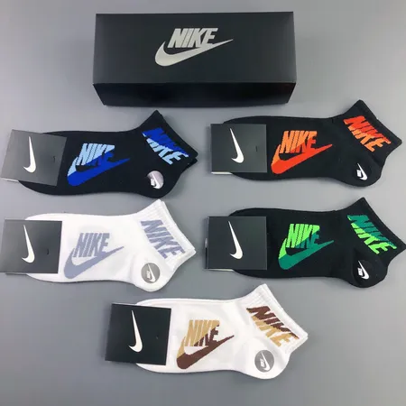 スーパーコピー ナイキ 靴下