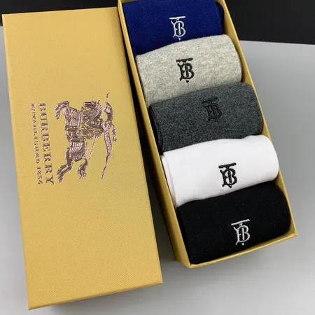 スーパーコピー プラダ 靴下