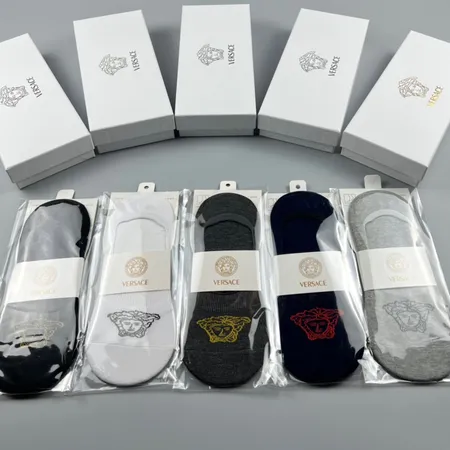スーパーコピー ヴェルサーチ 靴下