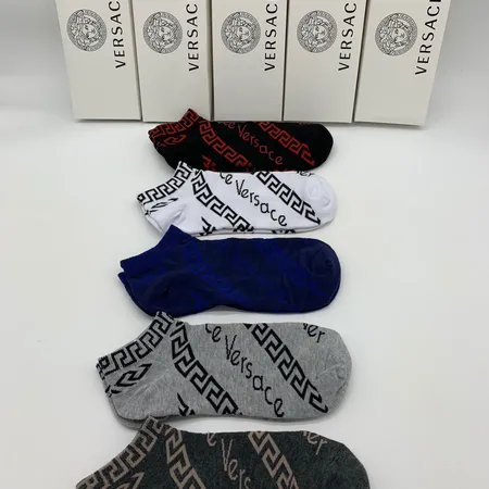 スーパーコピー ヴェルサーチ 靴下
