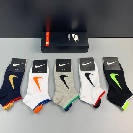 スーパーコピー ナイキ 靴下