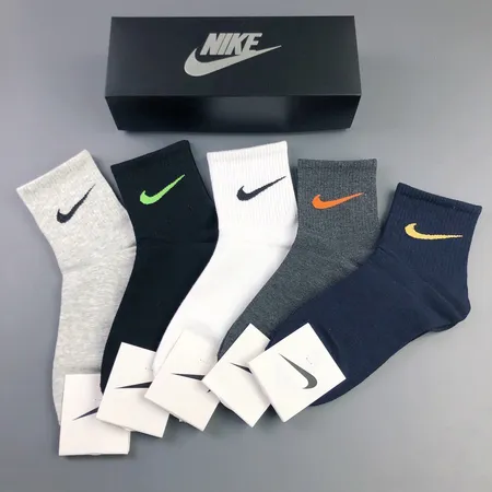 スーパーコピー ナイキ 靴下