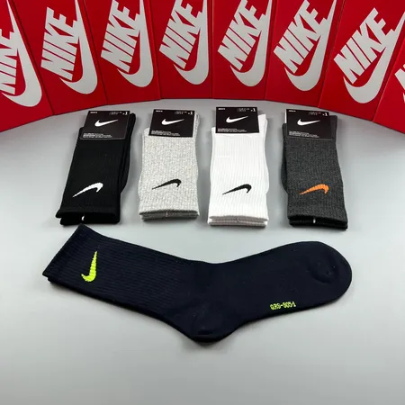 スーパーコピー ナイキ 靴下