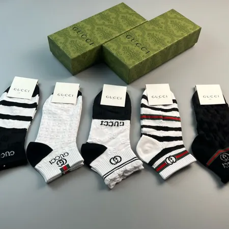 スーパーコピー グッチ 靴下