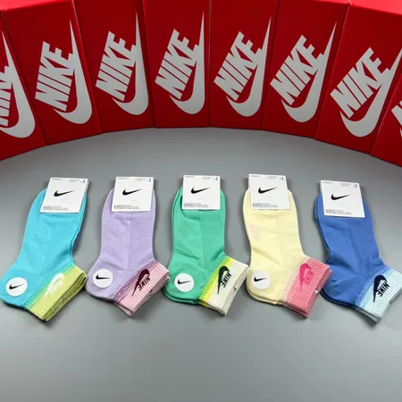 スーパーコピー ナイキ 靴下