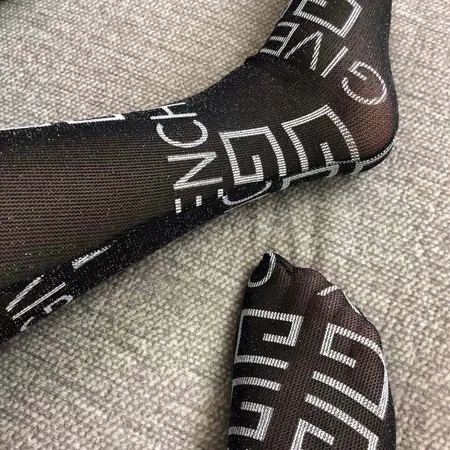  スーパーコピー ジバンシィ 靴下