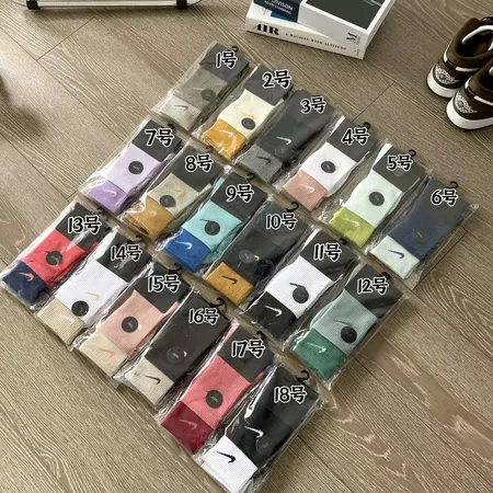 スーパーコピー ナイキ 靴下