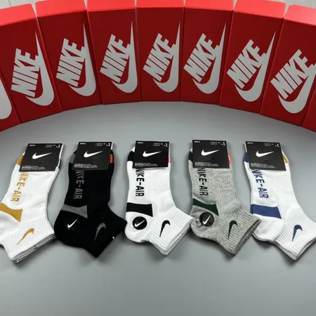 スーパーコピー ナイキ 靴下