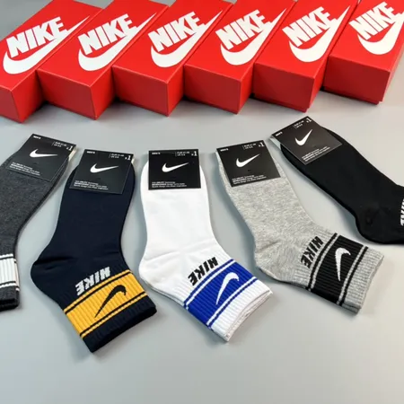 スーパーコピー ナイキ 靴下