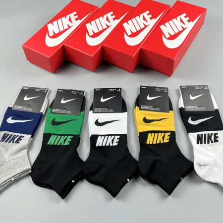 スーパーコピー ナイキ 靴下