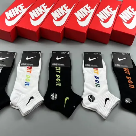 スーパーコピー ナイキ 靴下