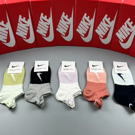 スーパーコピー ナイキ 靴下