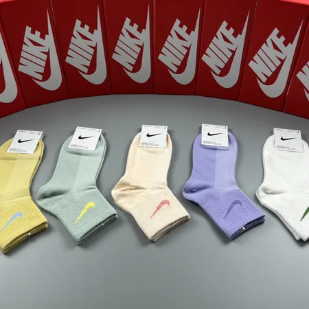 スーパーコピー ナイキ 靴下