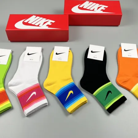 スーパーコピー ナイキ 靴下