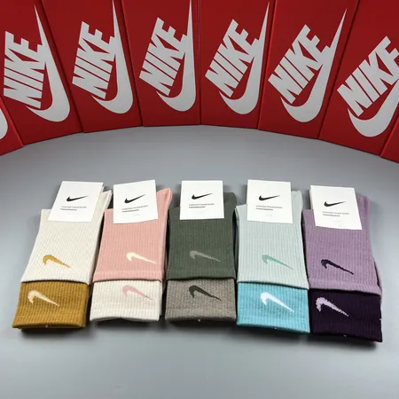 スーパーコピー ナイキ 靴下